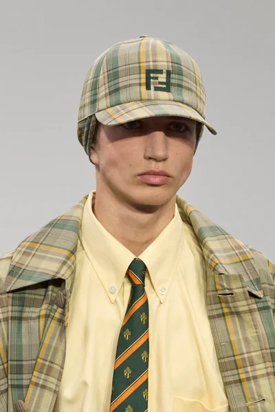 Look 20